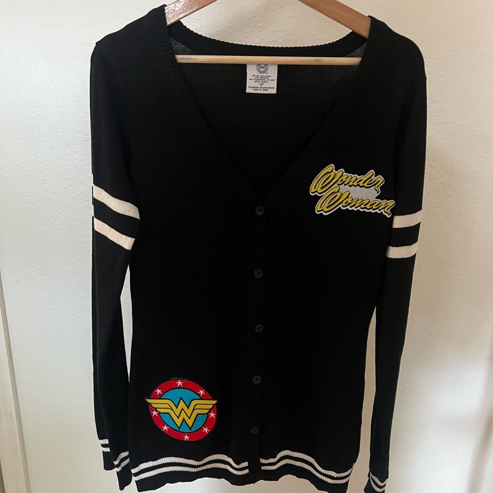 Wonder Woman Black Cardigan- Hot Topic